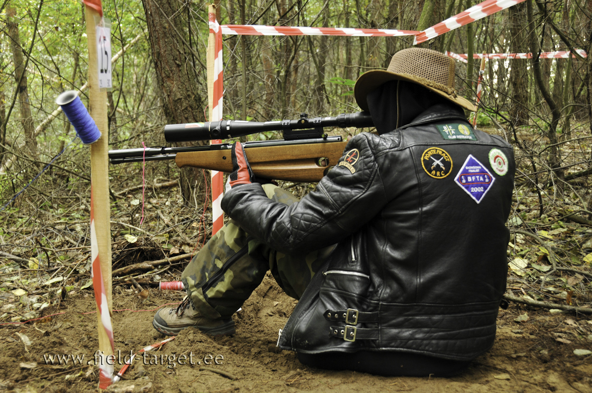 Vedrupüsside maailmameister Paul James Inglismaalt. Weihrauch HW97 K , Bushnell Elite 4200 8-32x40, Crosman. 121 tabamust